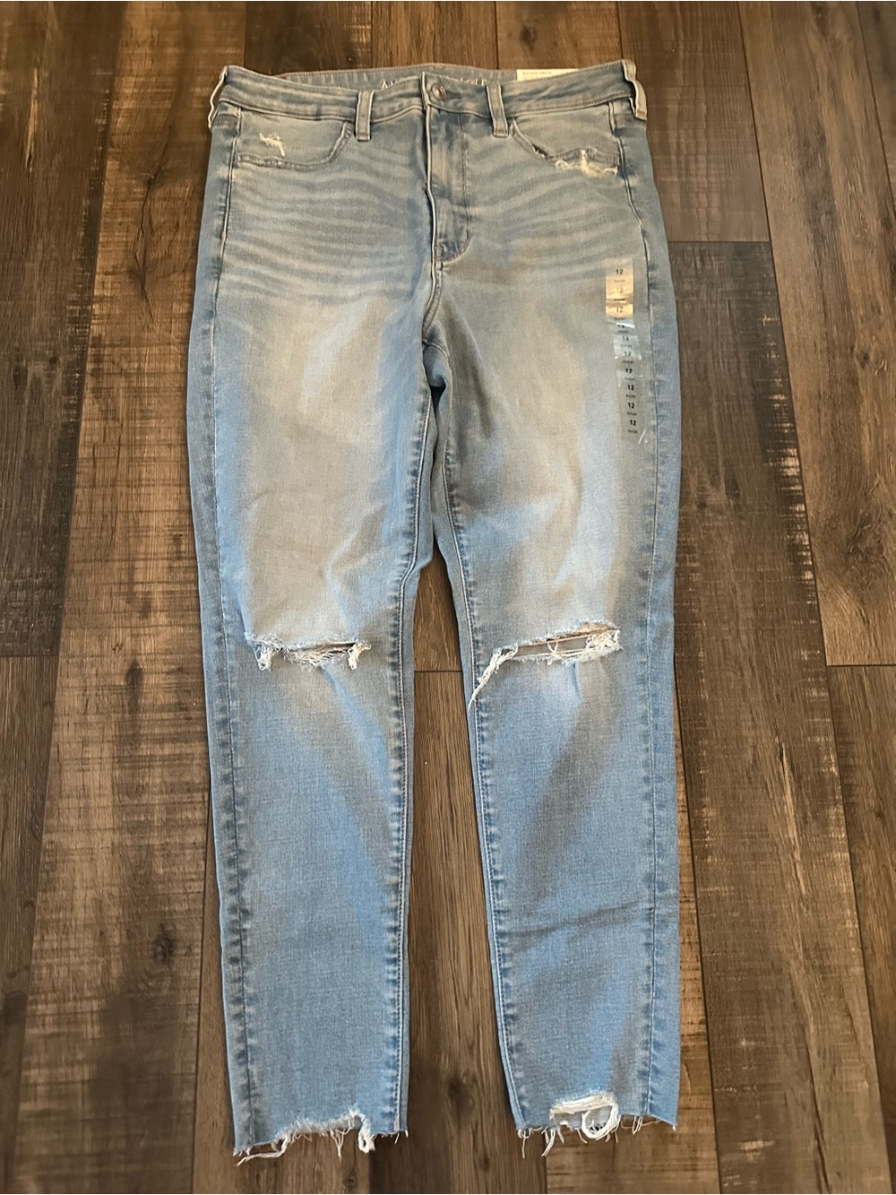 American Eagle Super Hi Rise Stretch Distressed Jeggings Women’s 12 Short NEW